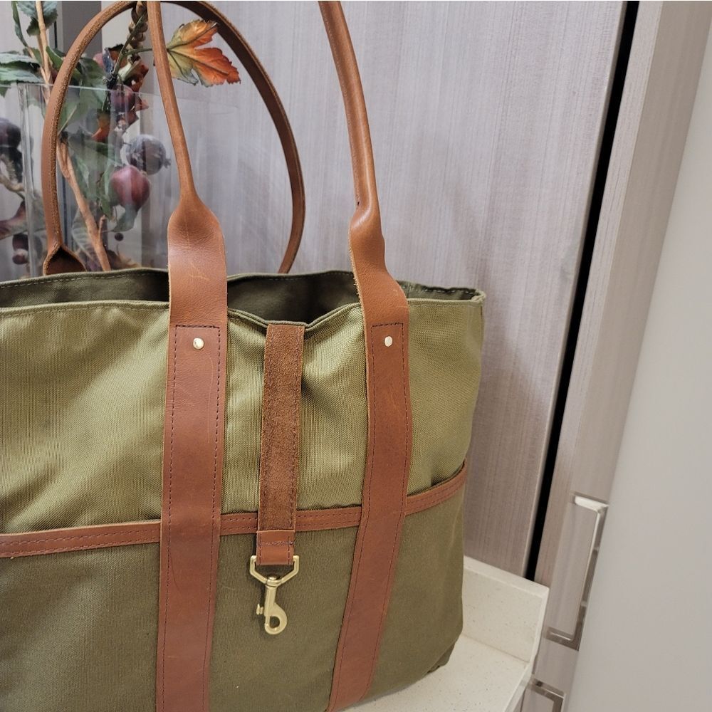SOLD Sword & Plough Small Green Tote Bag - Picture 5 of 9